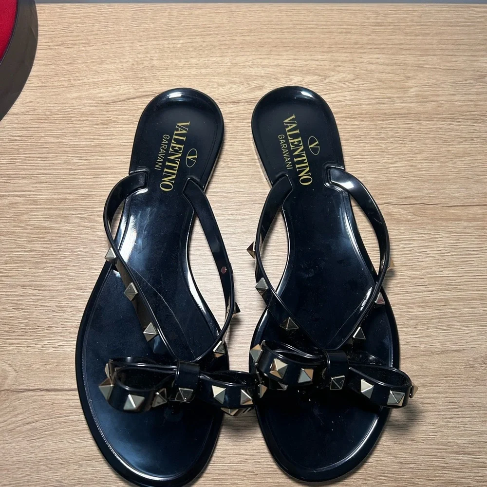 Valentino Black Jelly Sandals with Gold Rockstud Bow - Picture 3 of 6